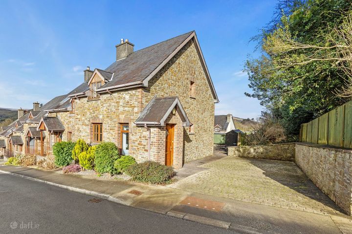 10 Chapel Hill Court, Kealkill, Bantry, Co Cork, P75NX30