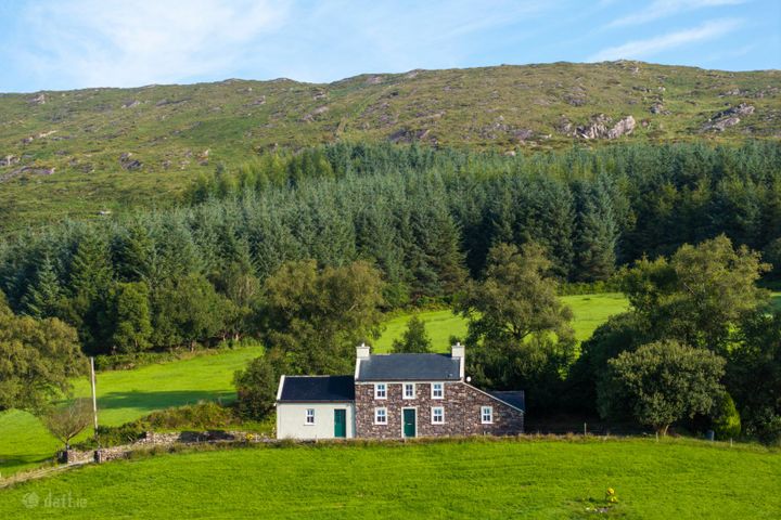 Tunnel View, Letterduane, Bonane, Kenmare, Co Kerry, V93AP04