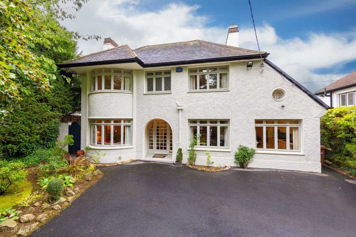 6 Greygates, Stillorgan Road, Mount Merrion, Dublin