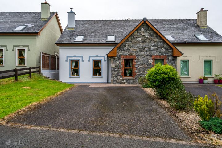3 Inbhear Scéine, Killowen, Kenmare, Kenmare, Co. Kerry, V93NX63
