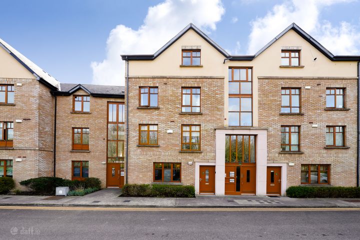 55 Woodbrook Crescent, Dublin 15