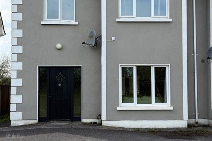 10 Fortlands, Ballaghaderreen, Roscommon, F45WT78