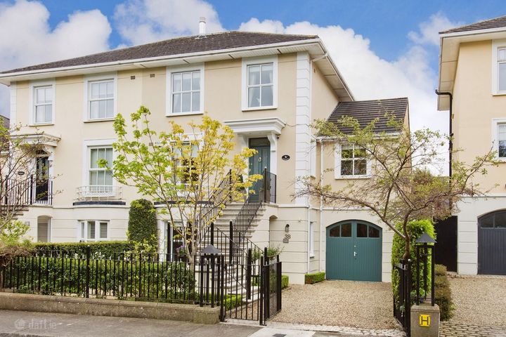 38 Avoca Ave, Blackrock, Dublin, Dublin