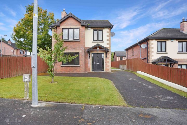 9 Dún Na Carraige, Kingscourt, Co. Cavan, A82E4H7