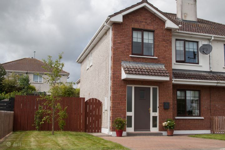 3 Lakeview, Farranlahassery, Cahir, E21HP38