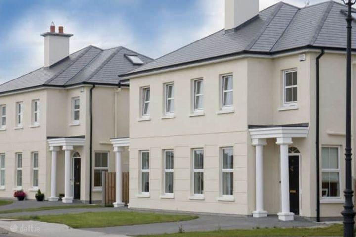 Longfield Avenue, Clonmel, Co. Tipperary