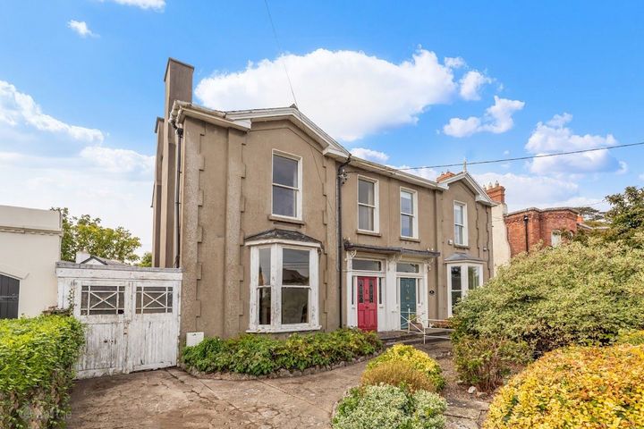 33 Glenart Avenue, Blackrock, Stillorgan, Co. Dublin, A94A8F5