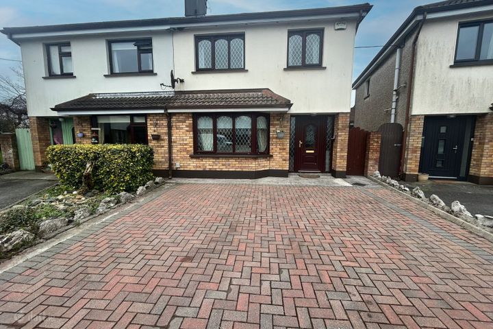 10 Racecourse Lawn, Monivea Road, Ballybrit, Galway, H91W5NN