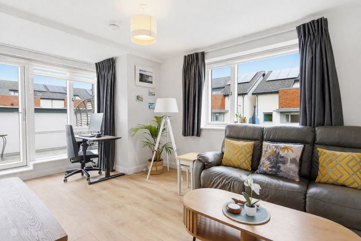 16 Willow Glen, Dublin 18, Carrickmines, Dublin 18, D18P08D - Photo 2