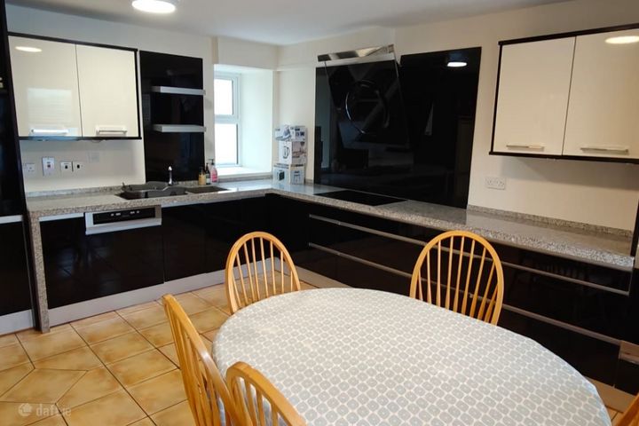  Upper Newcastle, Galway, Newcastle, Co. Galway