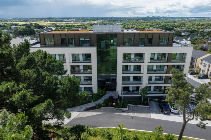 The Penthouse, 38 The Shore, Seamount Rise, Malahide, Co. Dublin