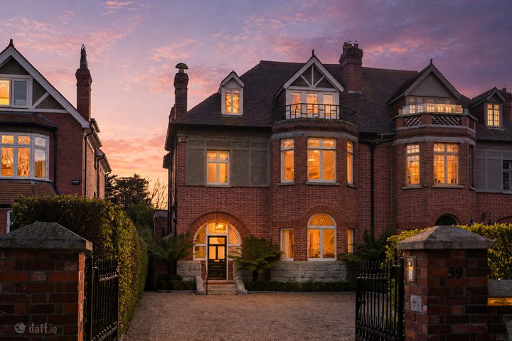 59 Ailesbury Road, Ballsbridge, Dublin 4, D04A2W1