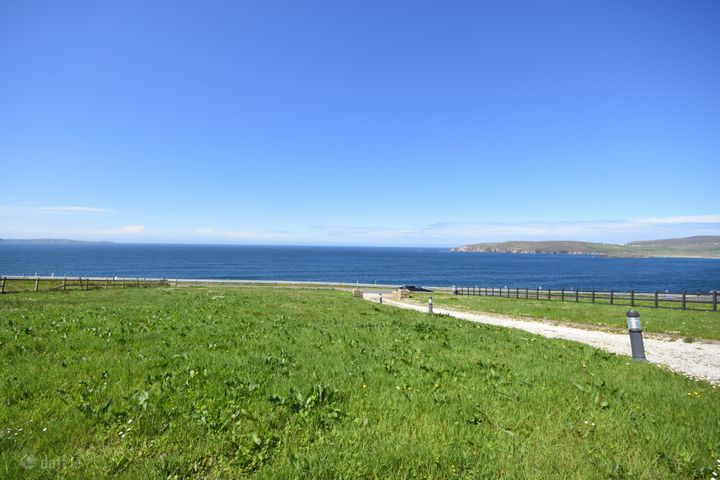 Dooncarton House, Glengad, Pullathoamas, Ballina, Co. Mayo, F26P8X5