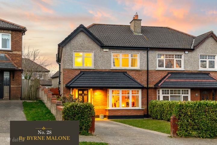 28 Ellensborough Downs, Kiltipper Rd, Tallaght Dublin 24, Dublin 24, Dublin