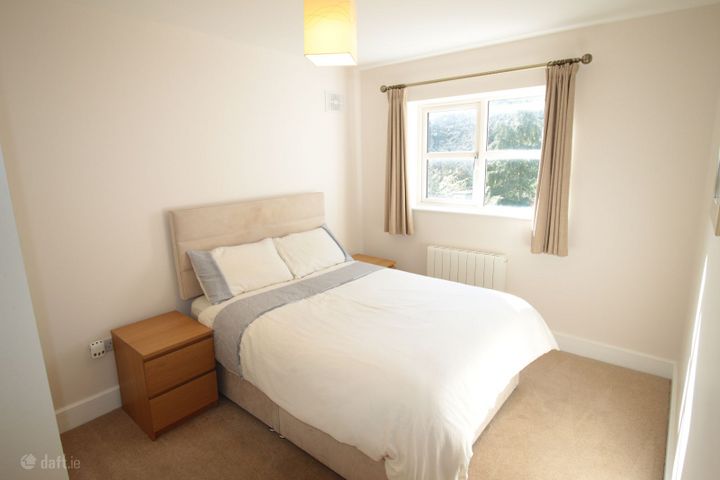 7 Blackglen Heath, Belmont, Stepaside, Dublin 18