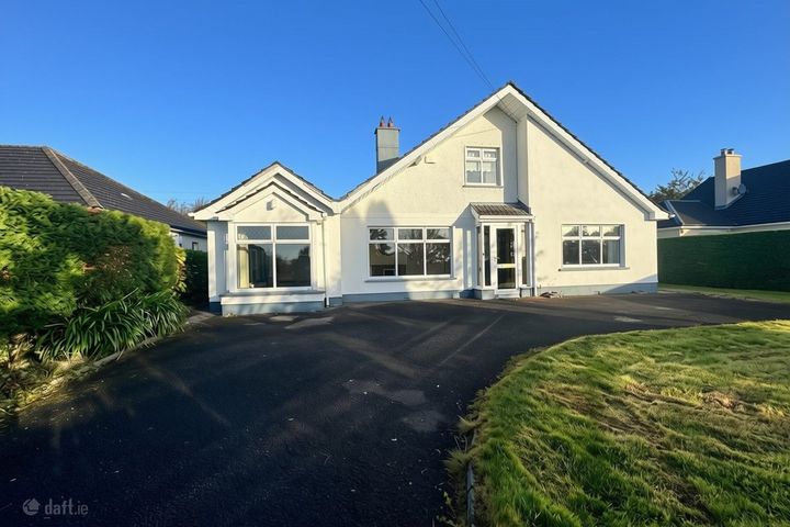 Ballymakeegan, Longford Town, Co. Longford, N39P6D9