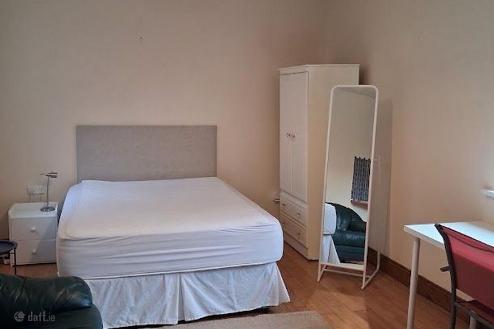 Beach Court, Salthill, Co. Galway