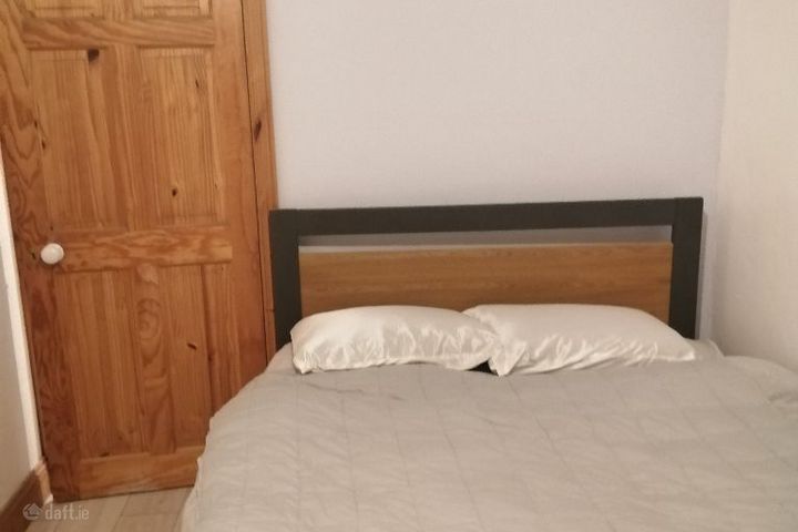 Manor Hill, Waterford City Centre