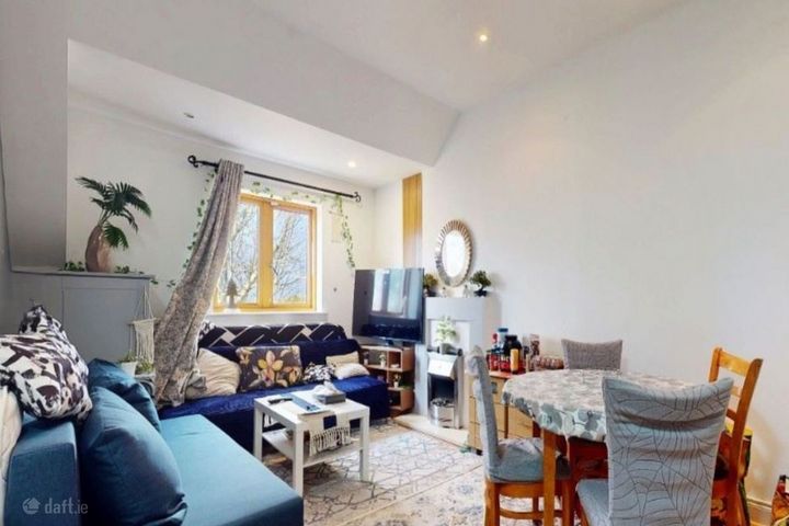 Sallins Rd, Naas, Co. Kildare