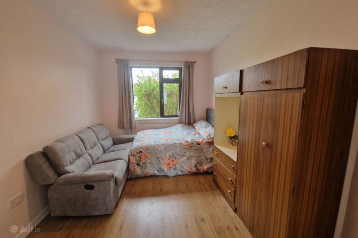 30 Father Murray Park, Dundalk, Co. Louth
