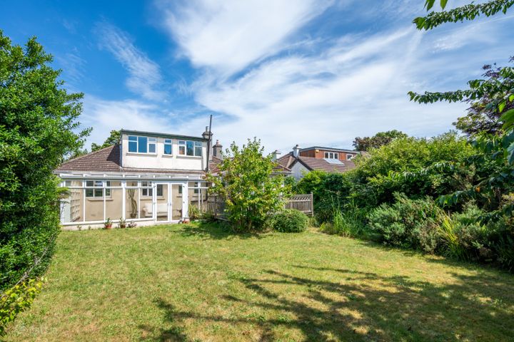 5 Warrenhouse Road, Sutton, Dublin 13, D13H4X7