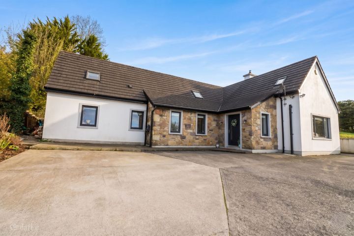 Coolnamuck Road, Carrickbeg, Carrick-on-Suir, Co. Waterford, E32PK75