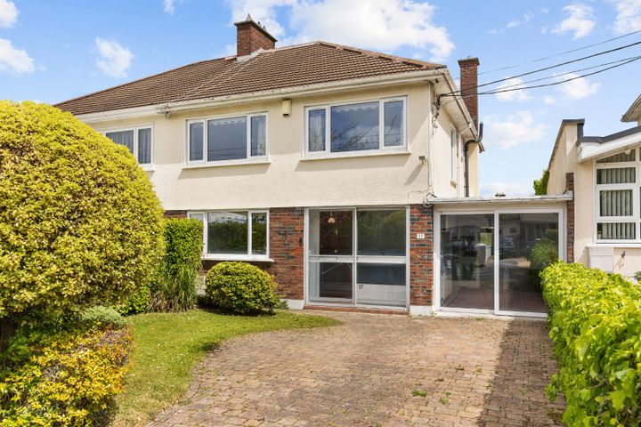 17 Taney Grove, Dublin 14, Goatstown, Dublin 14, D14EV99