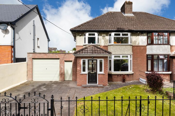 24 Cabra Drive, Cabra, Dublin 7, D07XT04