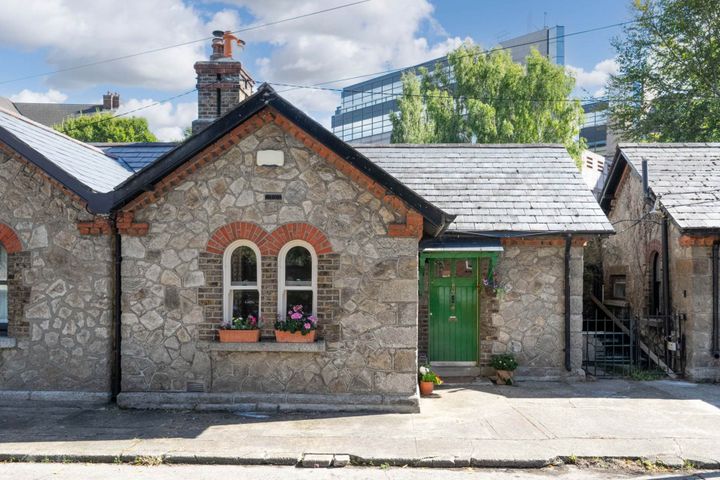 11 Herbert Cottages, Ballsbridge, Dublin 4, Co. Dublin, D04XT04