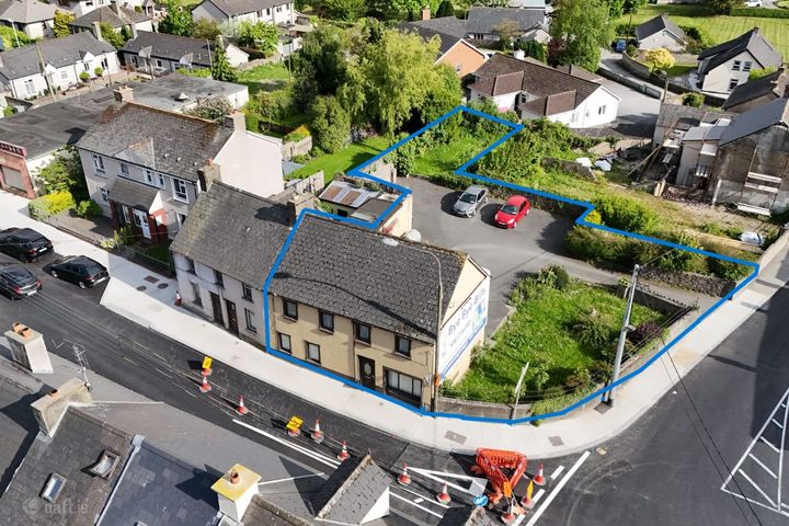 1 East Bank Place, Tipperary, Tipperary Town, Co. Tipperary, E34CD79