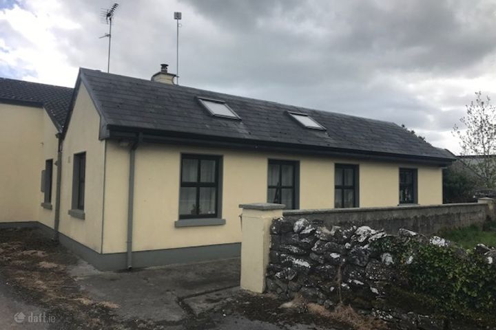 Brodullagh North, Shrule, Co. Mayo, H91T8PC