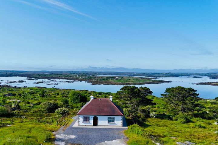 Tigh Sean Thadh, Camus Eighter, Camus, Connemara, Co. Galway, H91FFY6