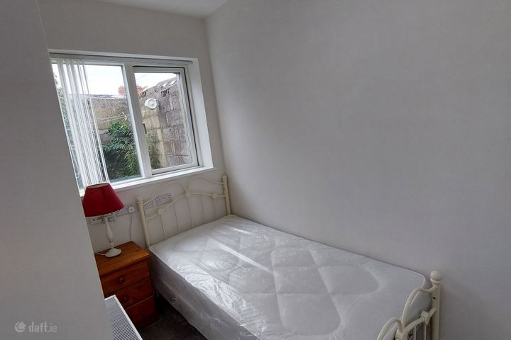 Templeogue Road, Terenure, Dublin 6w