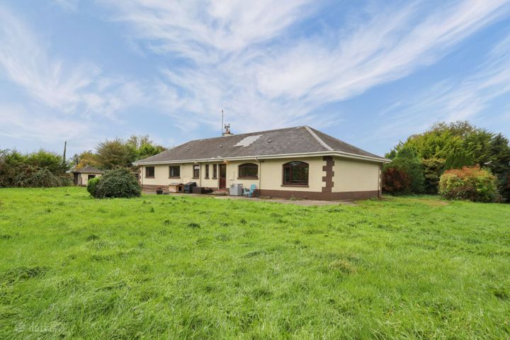 Woodside, Cloncat, Fordstown, Fordstown, Co. Meath, C15K2K6