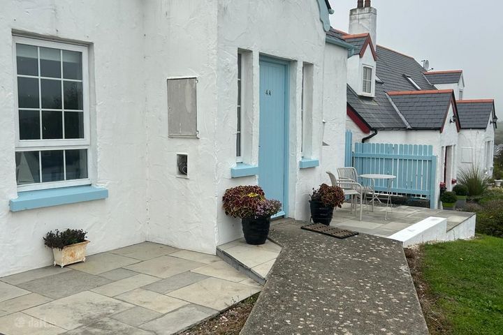 Bayview, Killea Road, Dunmore East, Co. Waterford