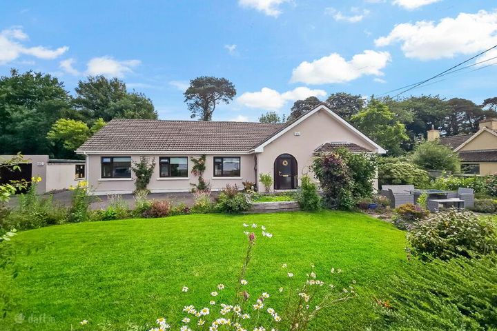 Avalon House, Gortroe, Fossa, Killarney, Co. Kerry, V93X209