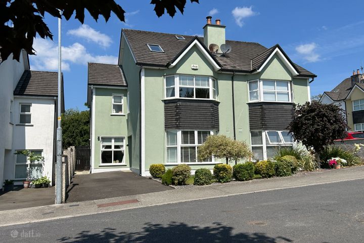 23 Cnoc Cluain, Ballina, Co. Tipperary, V94EY9Y