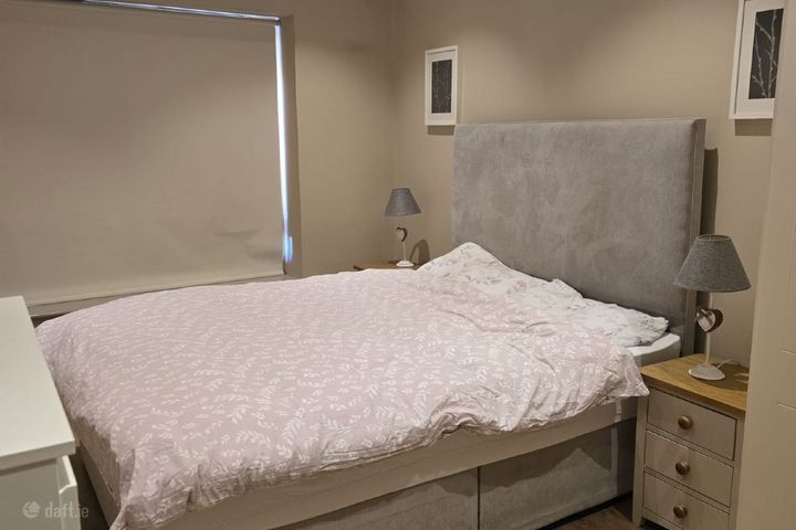 Apartment 12, The Beeches, Elmfield, Ballyogan Roa, Leopardstown, Dublin 18