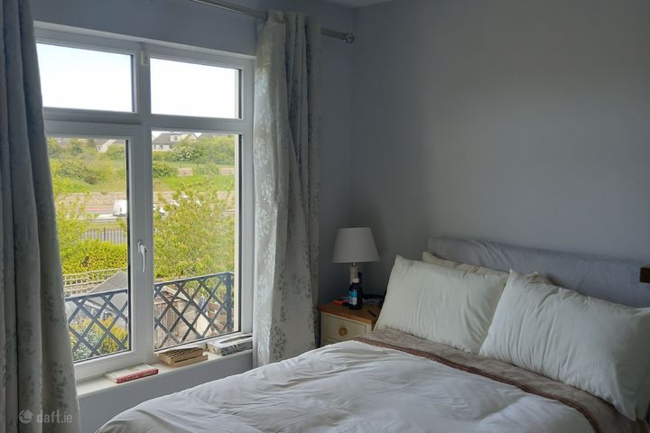 13 willow Court, Cabinteely, Dublin 18
