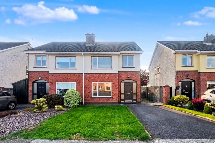 19 Rockvale, Rathbawn, Castlebar, Co. Mayo, F23N925