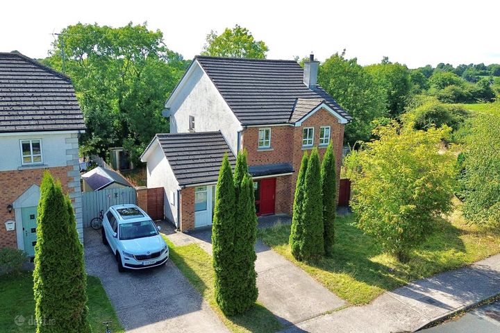 37, Clements Town, Cootehill, Co. Cavan, H16R242