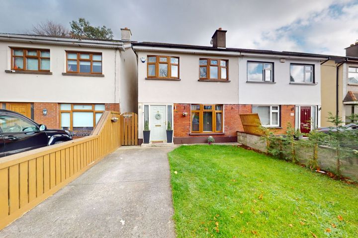 28 Hazelwood Crescent, Hartstown Dublin 15, Dublin
