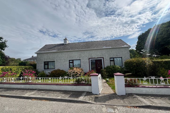 The Village, Newtowncashel, Newtowncashel, Co. Longford