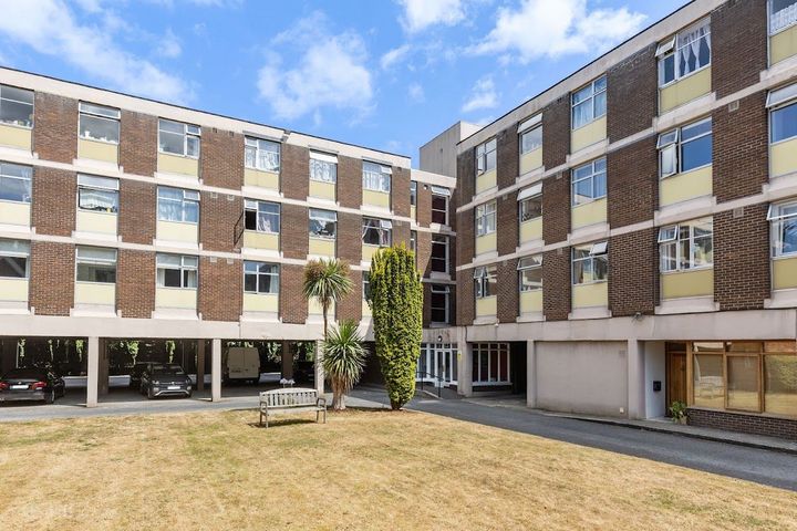Apartment 74, Cranford Court, Stillorgan Road, Donnybrook, Dublin 4, D04XW53