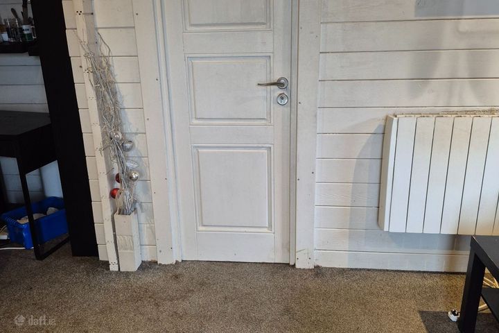 5 , Mulhuddart, Dublin 15