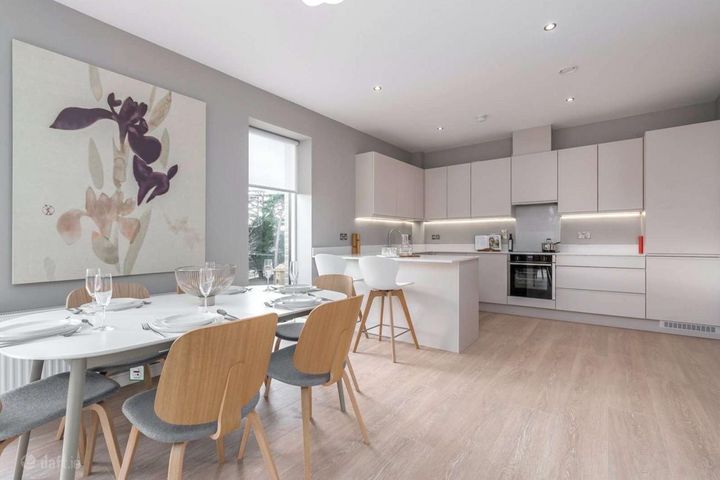 Apartment 116, Woodward Square, Murphystown Way, D, Leopardstown, Dublin 18