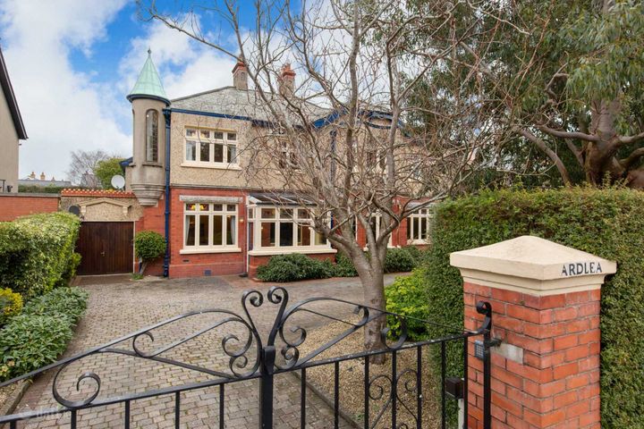 Ardlea, 10 Elton Park, Sandycove, Dublin