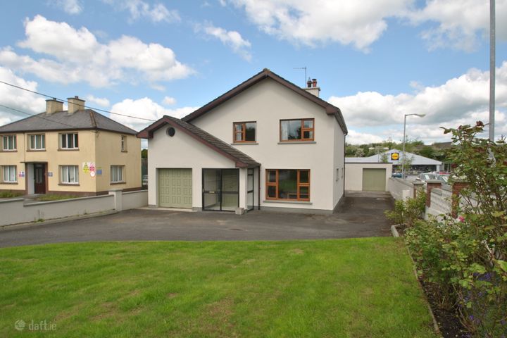 Birr Road, Roscrea, Co Tipperary, E53A319