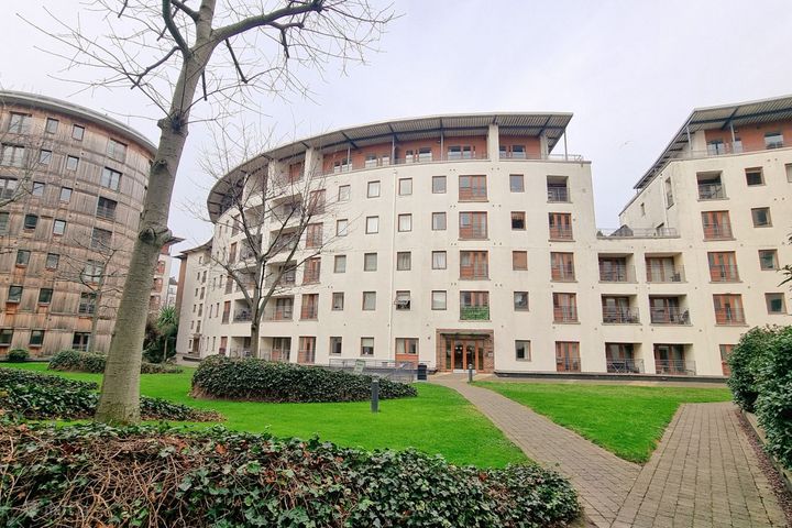 63 Spencer House, Custom House Square, Mayor Street Lower, IFSC, Dublin 1, D01Y8W7