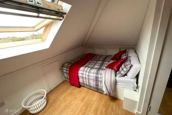 Knock Riada, Chapelizod, Dublin 20